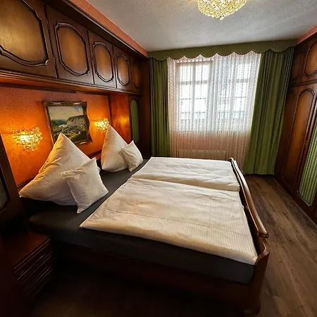 Haus Der Weine Daire *