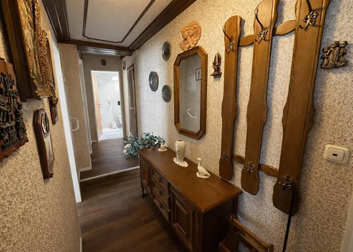 Haus Der Weine Lejlighed *